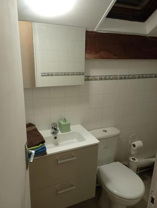 Ferienwohnung 3 Pieces Calme, Terrasse Et Parking Prive Courcouronnes Exterior foto